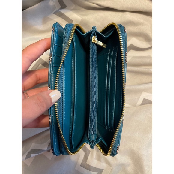 Floral Target Wallet - Picture 5 of 5